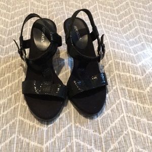 Aerosols Black shoes size 6